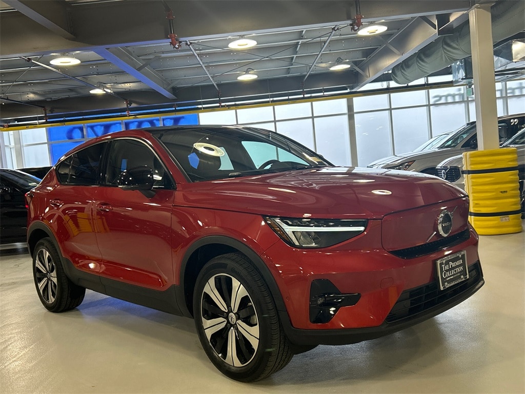 2023 Volvo C40