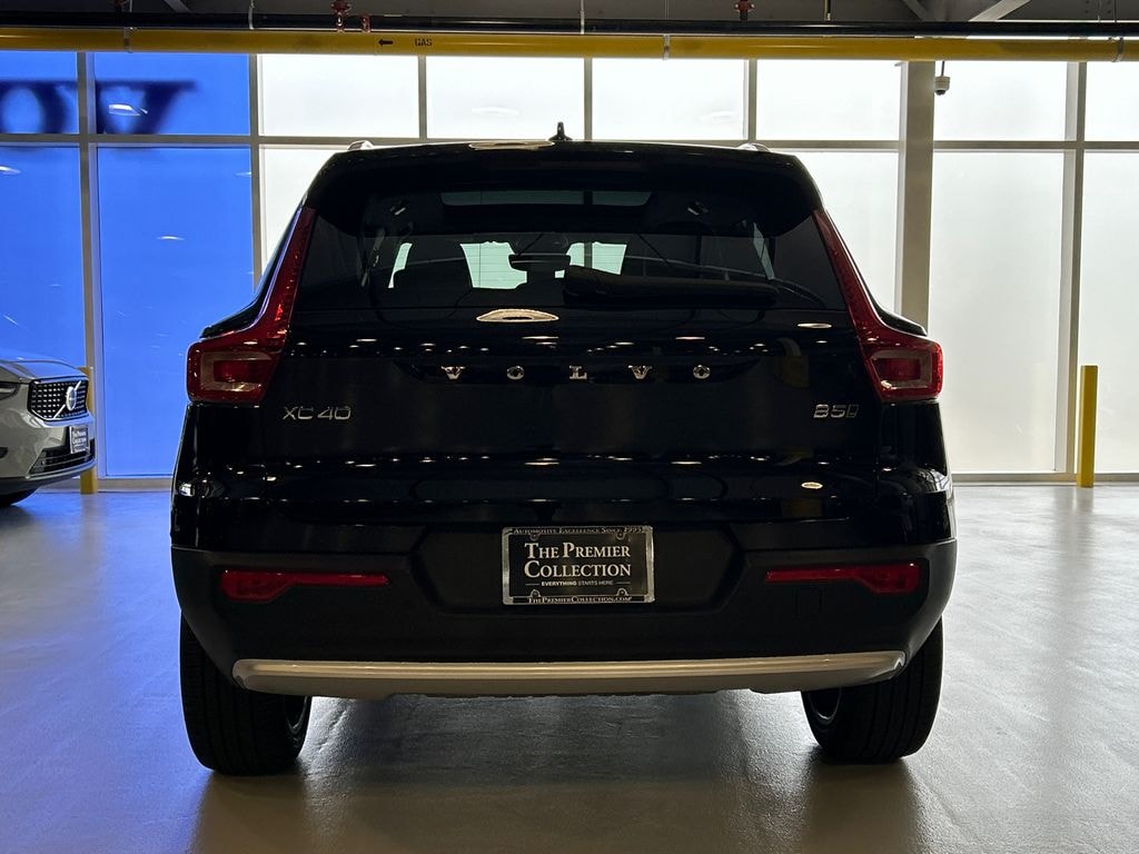 Certified 2025 Volvo XC40 B5 Plus Bright Theme SUV