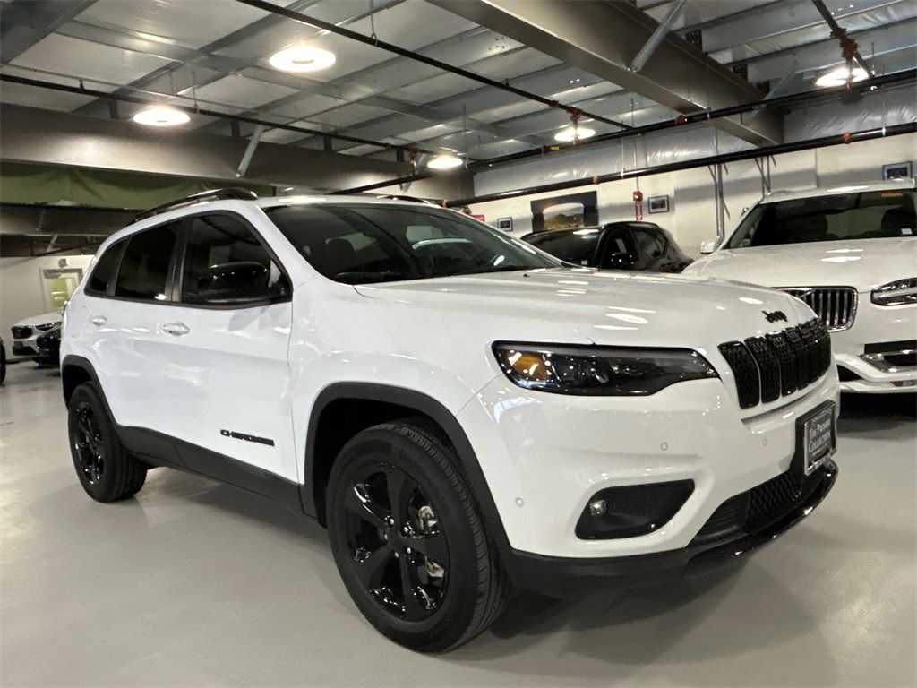 2023 Jeep Cherokee Altitude Lux's photo