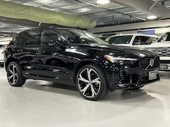 2024 Volvo XC60 B5 Ultimate Dark SUV