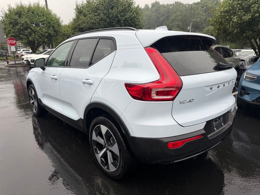 Certified 2026 Volvo XC40 B5 Plus SUV