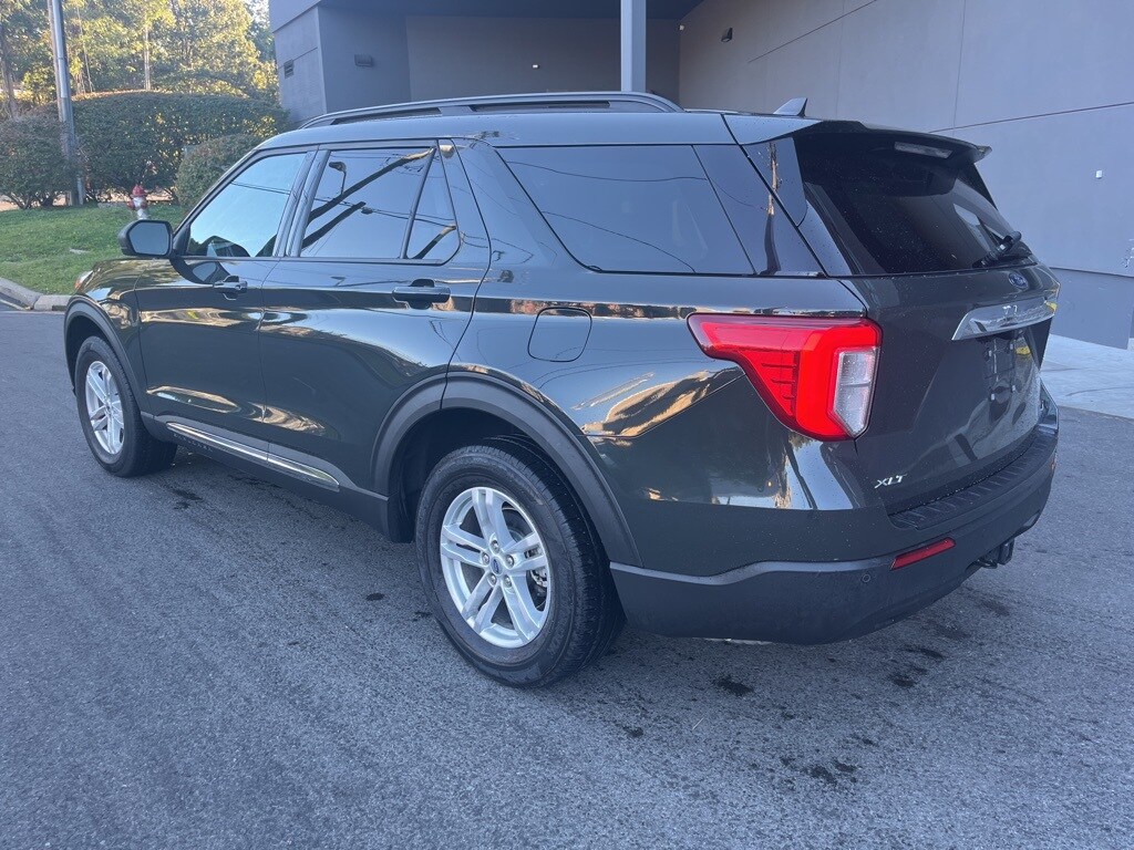 2022 Ford Explorer XLT photo 2