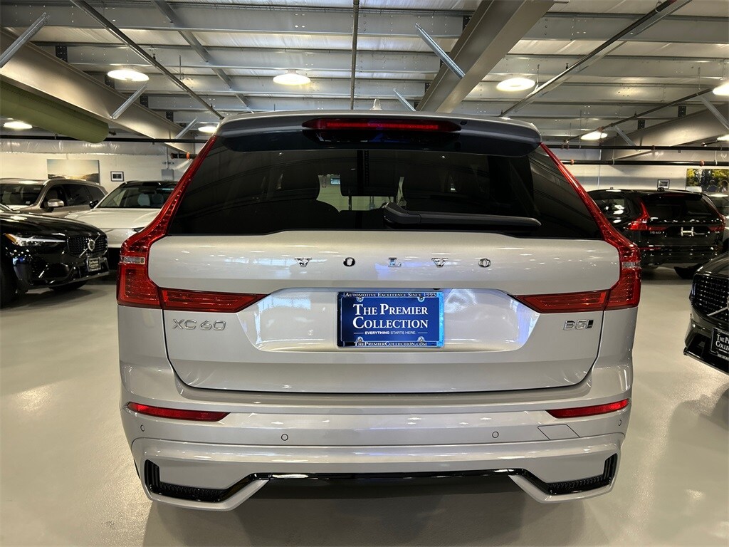 2024 Volvo XC60 B5 Core photo 3