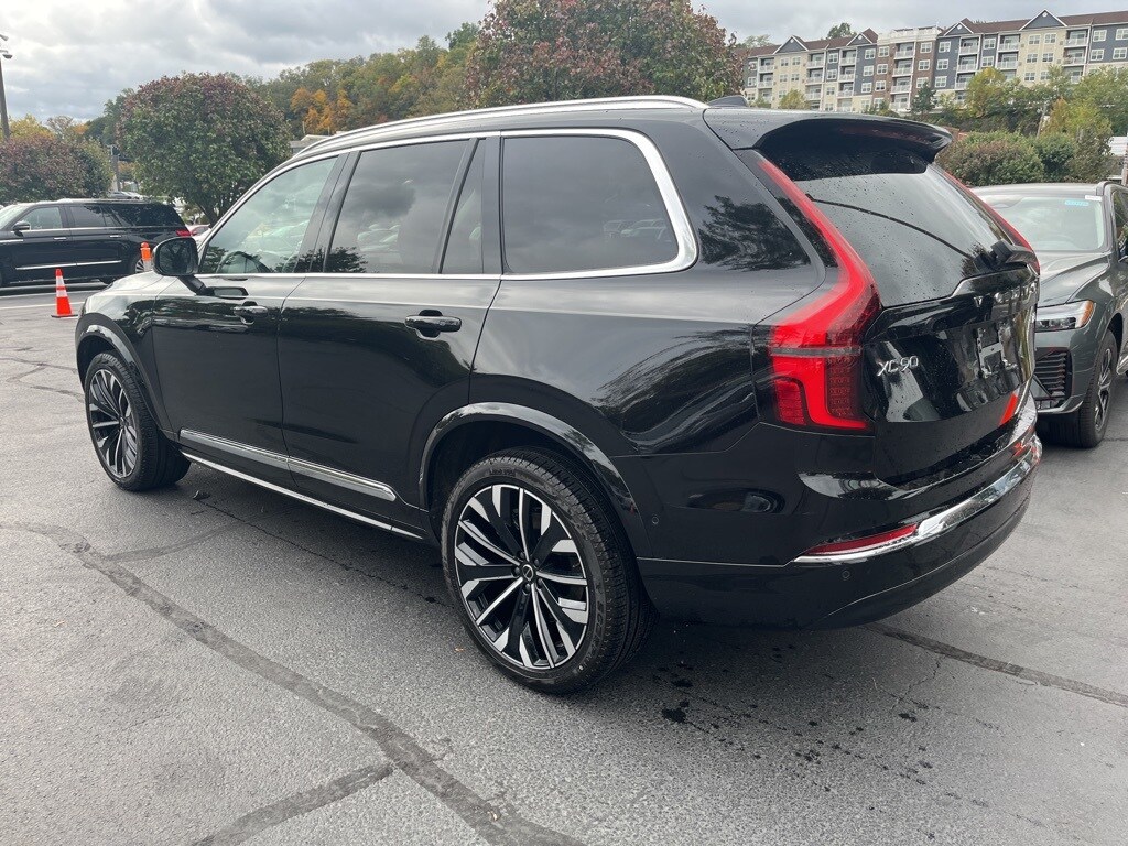2025 Volvo XC90 Plus photo 2