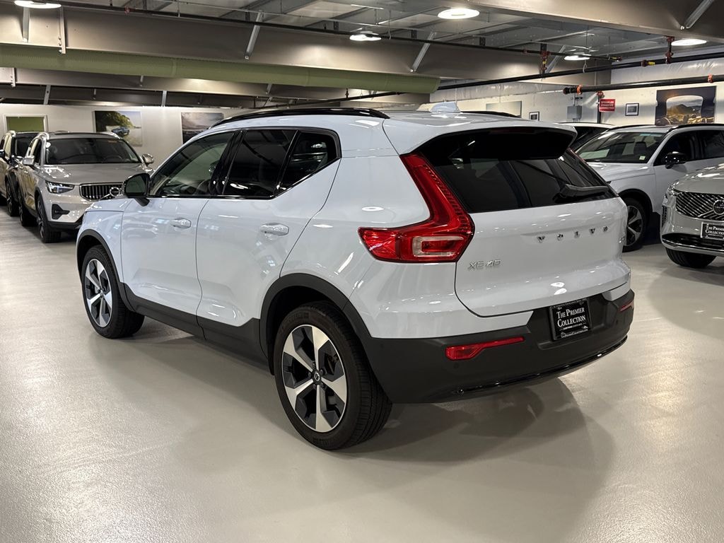 Certified 2024 Volvo XC40 B5 Plus Dark SUV
