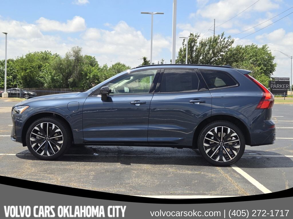 New 2026 Volvo XC60 plug-in hybrid T8 Ultra SUV