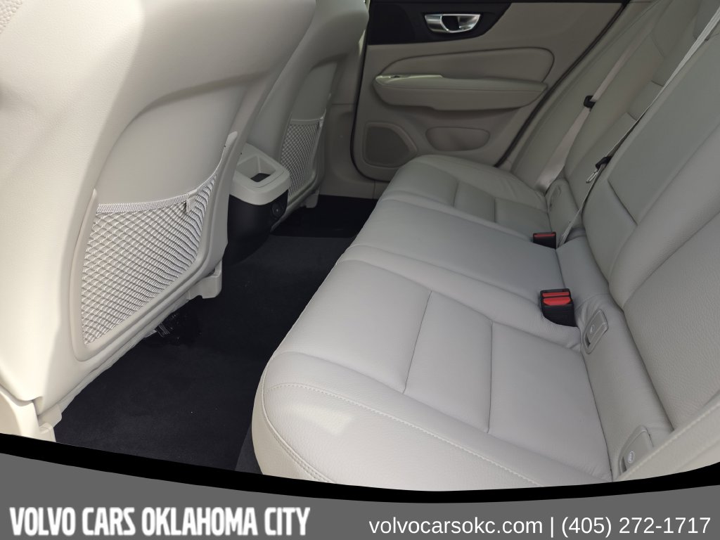 2026 Volvo V60 Cross Country Plus - Photo 24