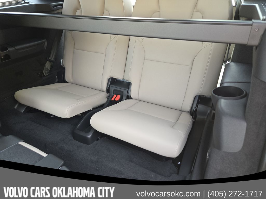 2026 Volvo XC90 Plus - Photo 26