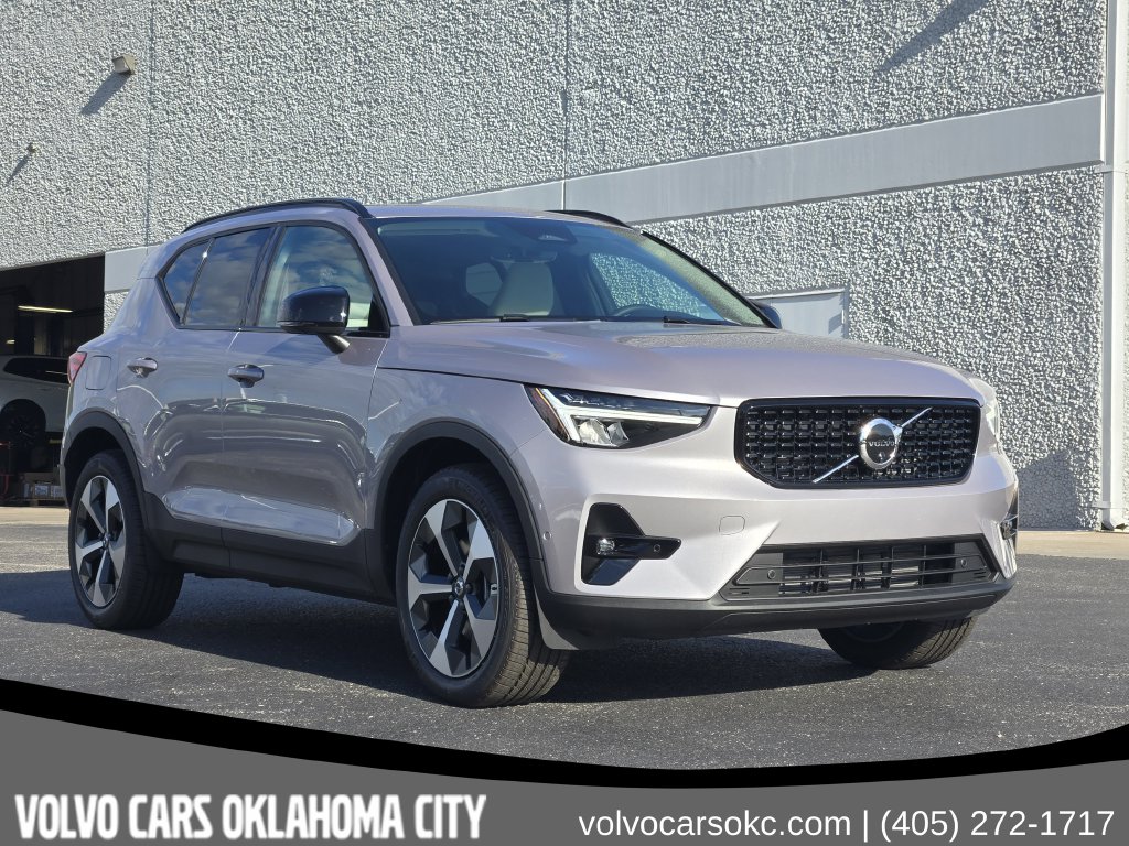 New 2026 Volvo XC40 B4 Plus SUV