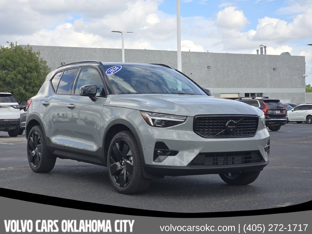 New 2026 Volvo XC40 B5 Ultra Black Edition SUV