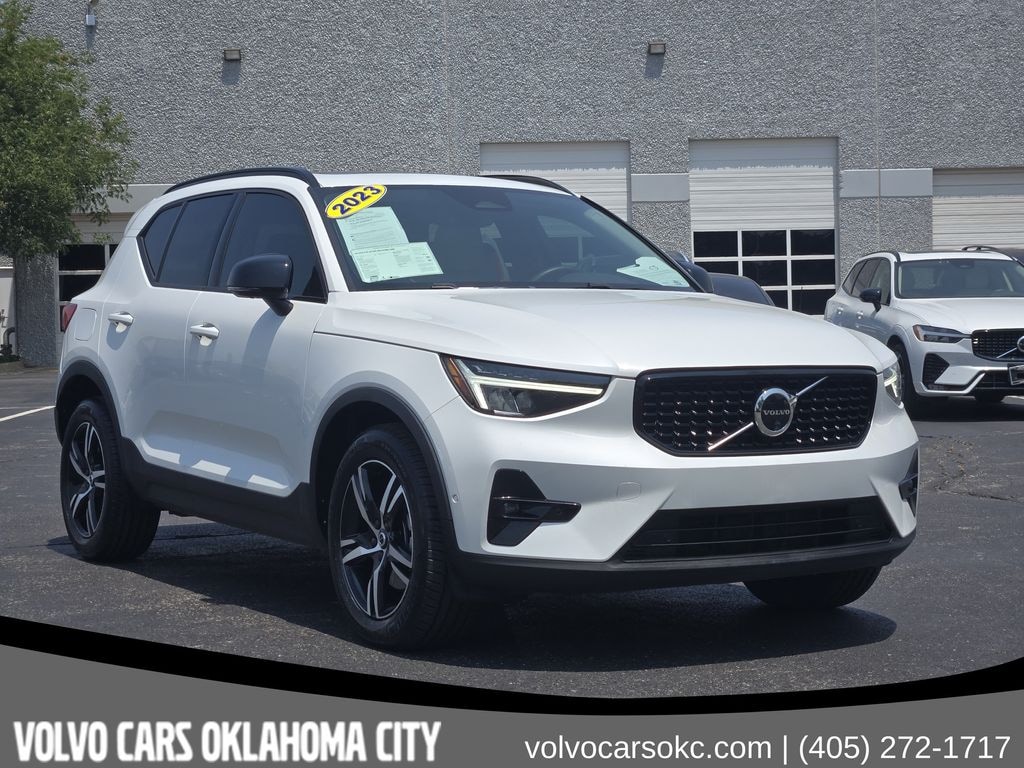 Certified 2023 Volvo XC40 B4 Plus Dark Theme SUV