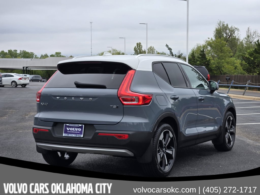 Used 2020 Volvo XC40 Momentum SUV