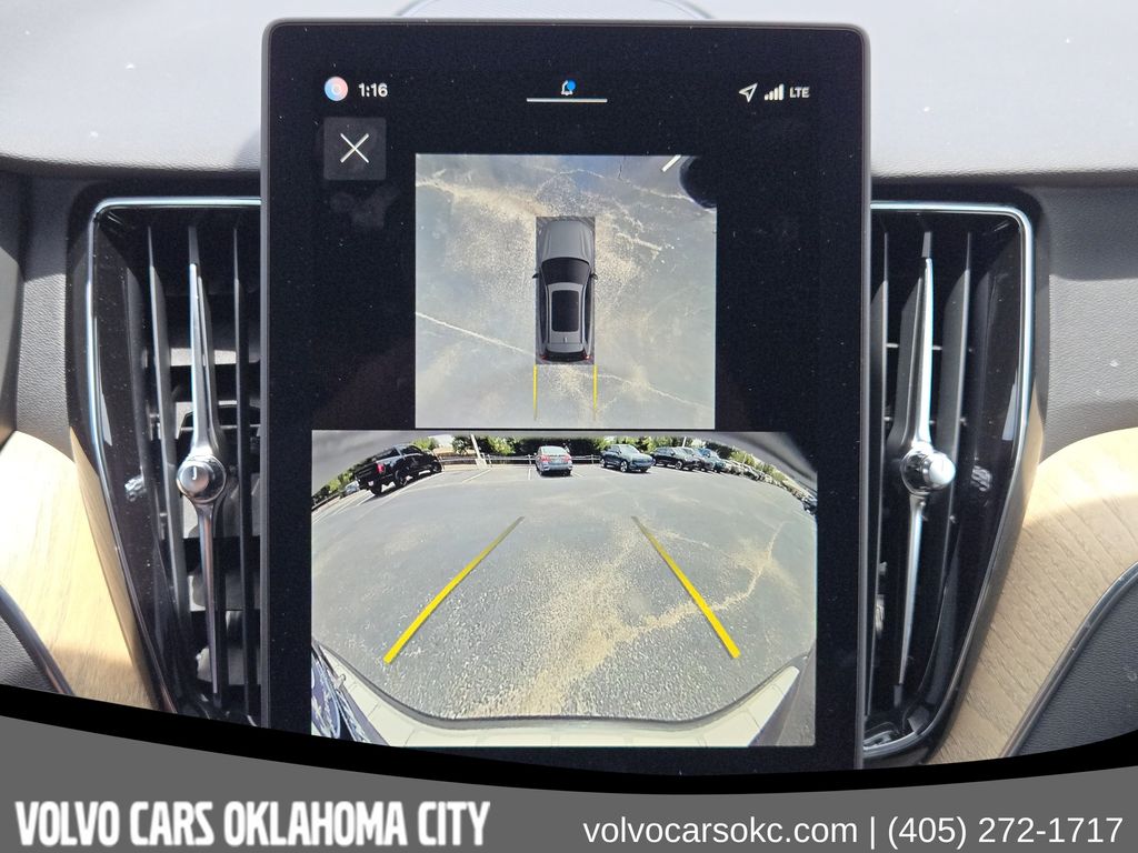 2026 Volvo XC60 Plus - Photo 19
