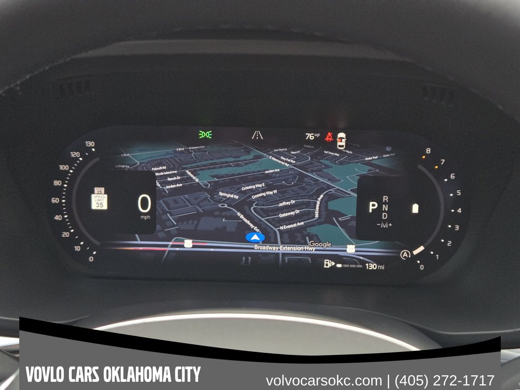 2026 Volvo XC60 Plus - Photo 13