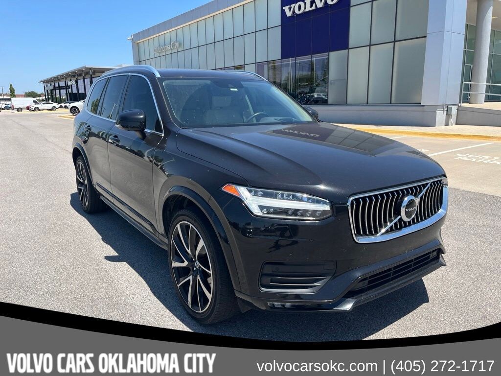 Used 2020 Volvo XC90 T6 Momentum SUV