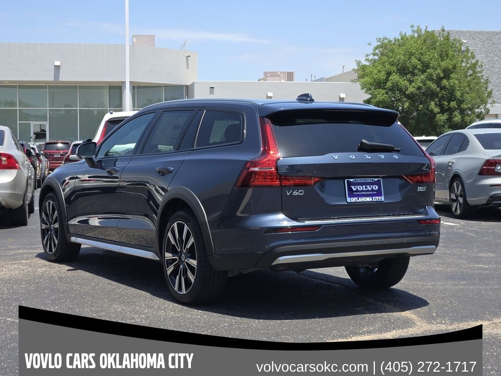 New 2026 Volvo V60 Cross Country B5 Ultra Wagon