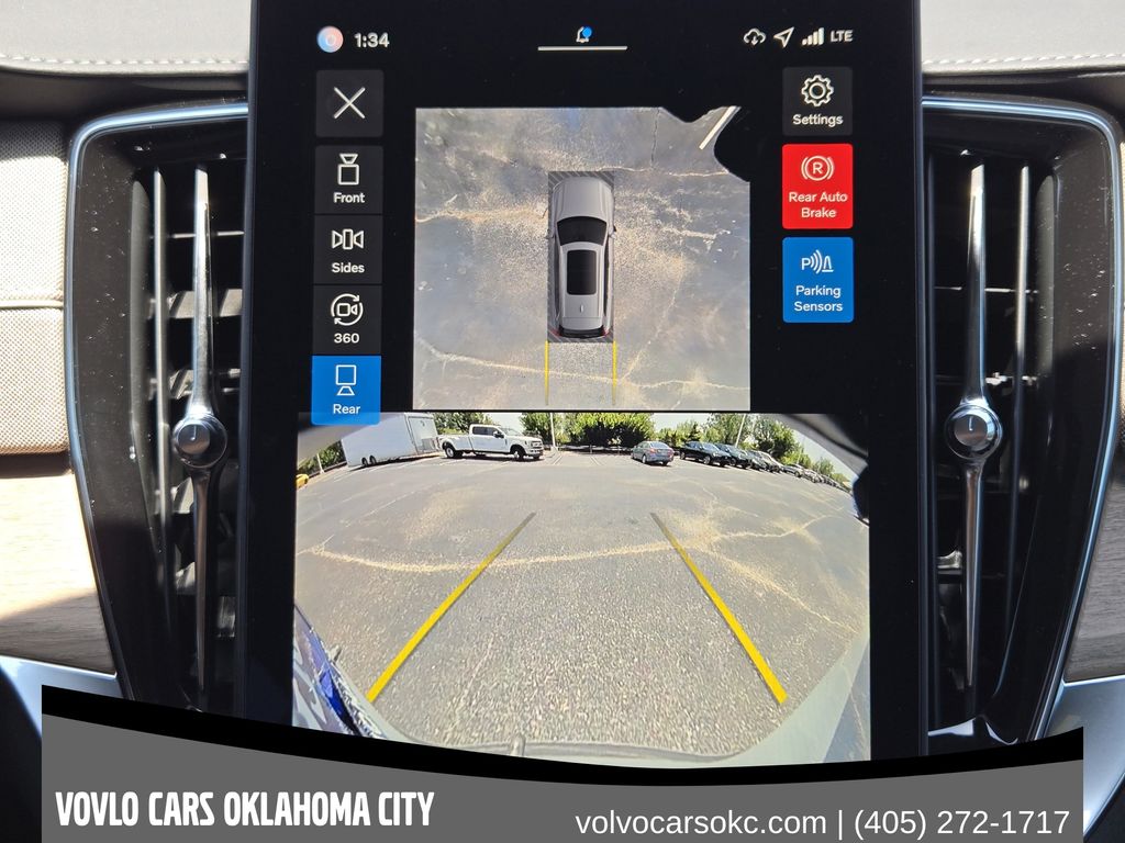 2026 Volvo XC90 Plus - Photo 15