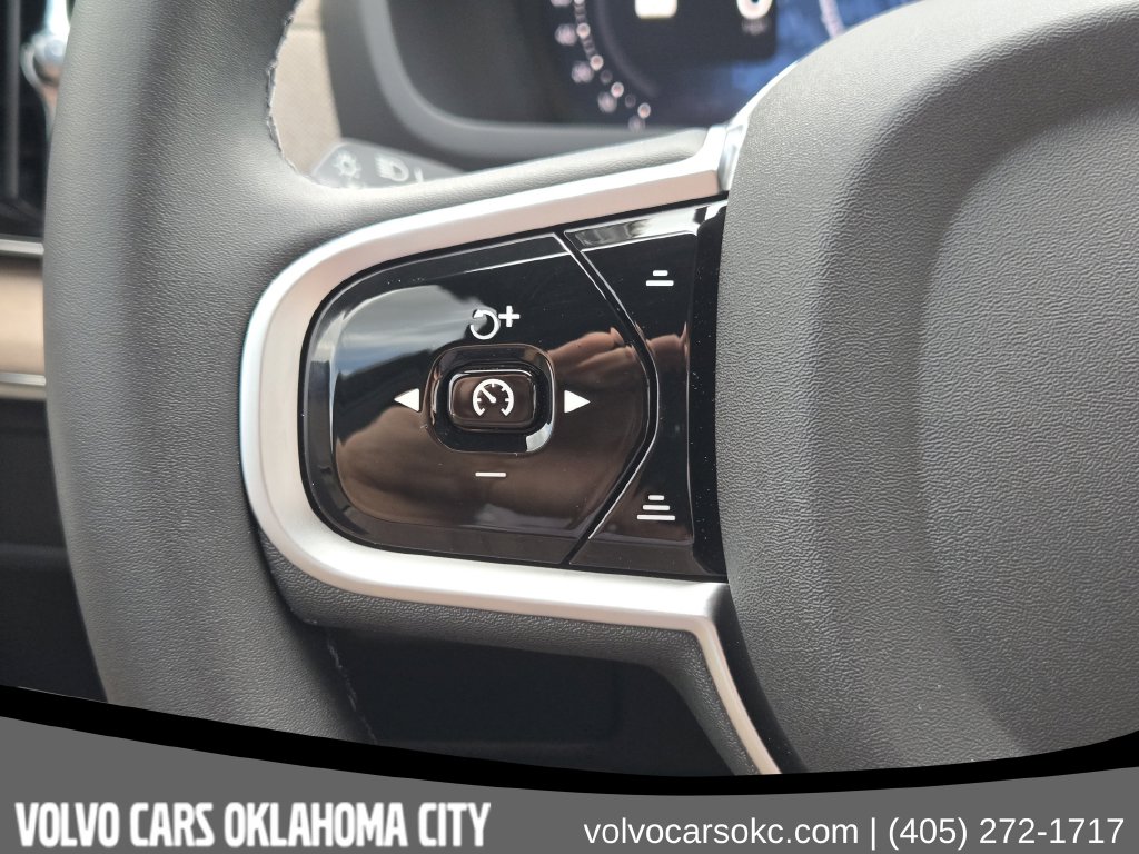 2026 Volvo XC90 Plus - Photo 22