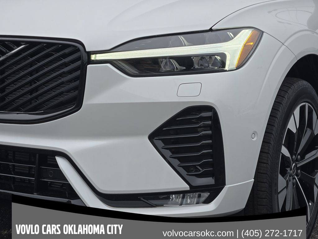 2026 Volvo XC60 Plus - Photo 9