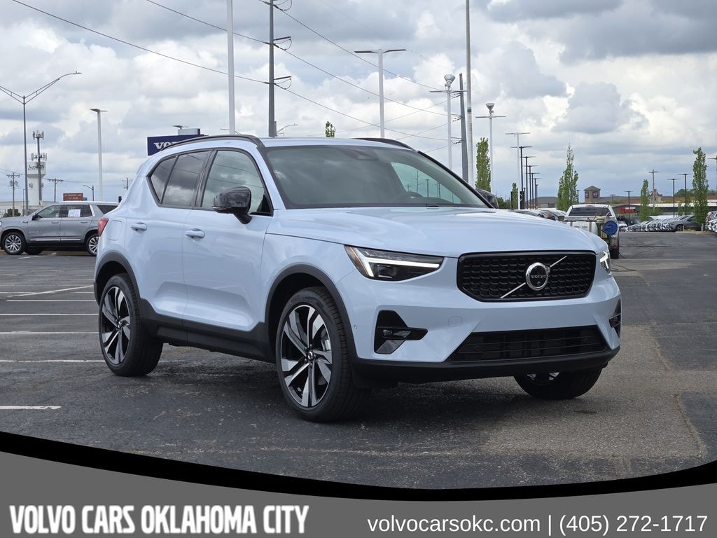 New 2026 Volvo XC40 B5 Ultra SUV