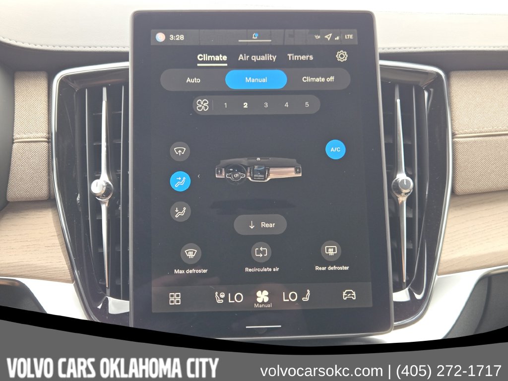 2026 Volvo XC90 Plus - Photo 15