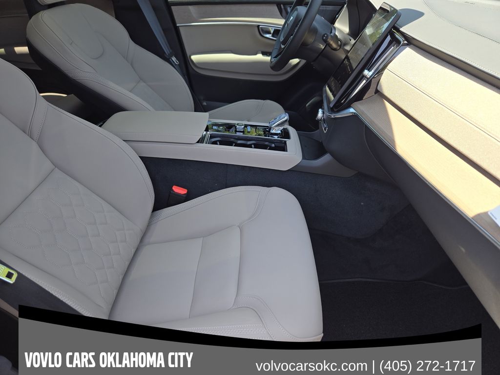 2026 Volvo XC90 Plus - Photo 12