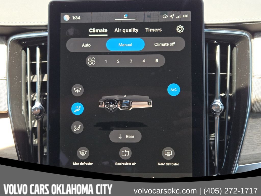 2026 Volvo XC90 Plus - Photo 16