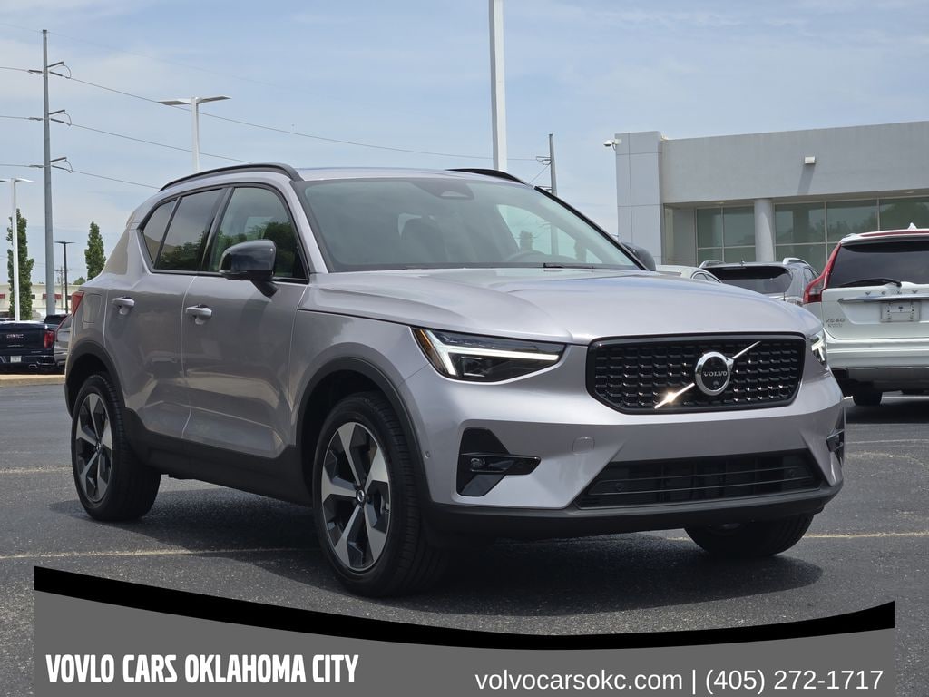 New 2026 Volvo XC40 B5 Plus SUV