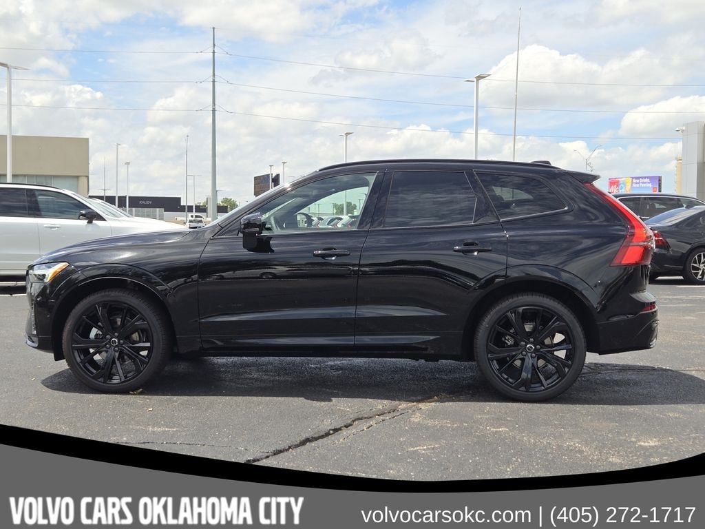 New 2026 Volvo XC60 B5 Ultra Black Edition SUV
