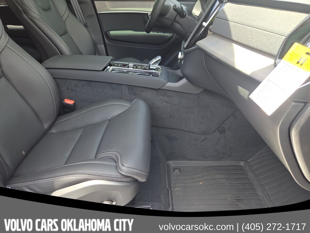 2026 Volvo XC90 Ultra - Photo 16