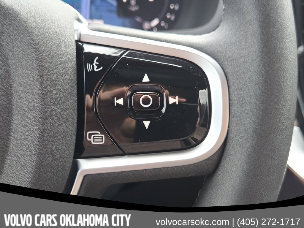 2026 Volvo XC90 Plus - Photo 23