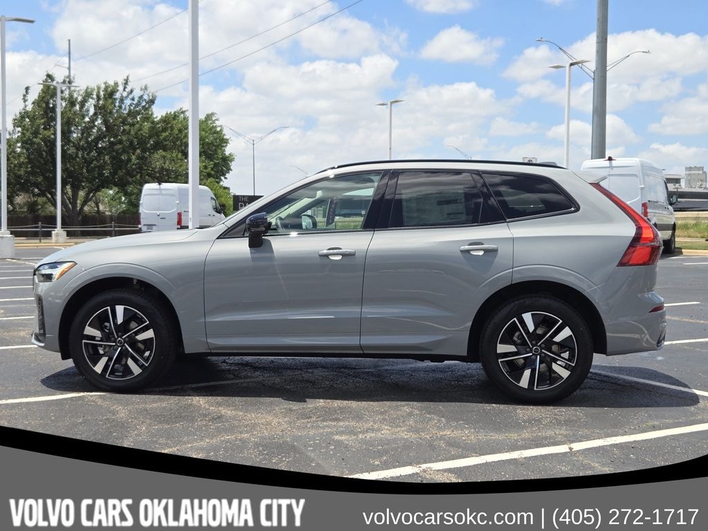 New 2026 Volvo XC60 B5 Core SUV