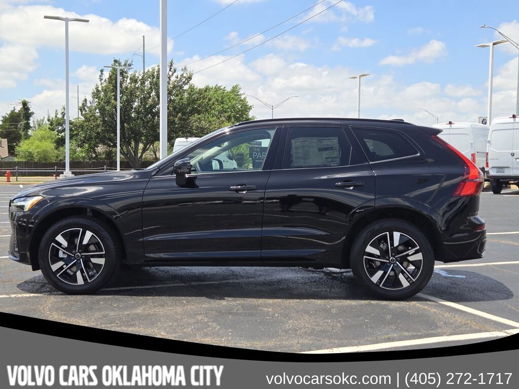 New 2026 Volvo XC60 B5 Core SUV