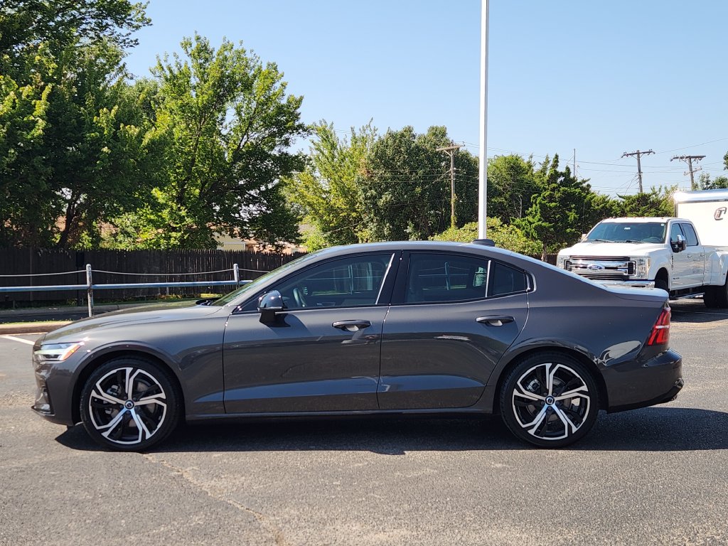 Certified 2024 Volvo S60 B5 Core Dark Theme Sedan