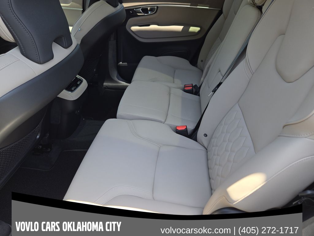 2026 Volvo XC90 Plus - Photo 25