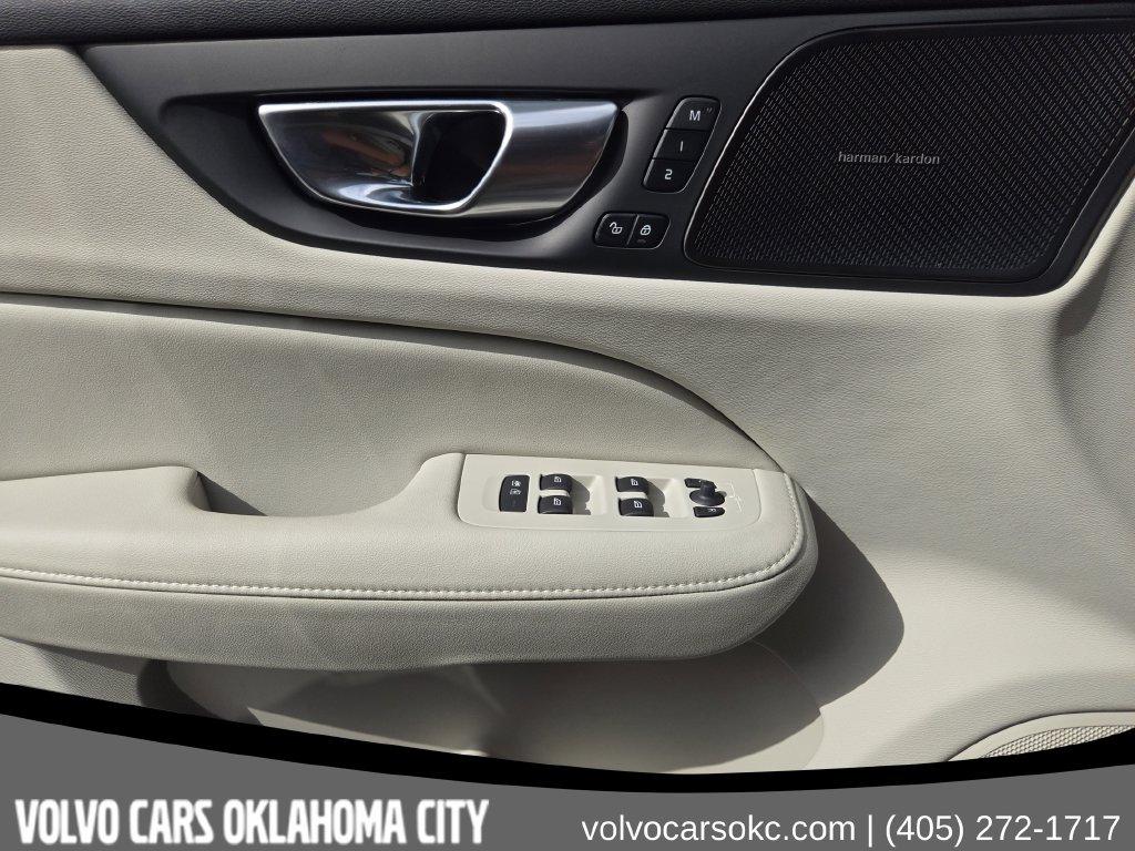 2026 Volvo V60 Cross Country Plus - Photo 17