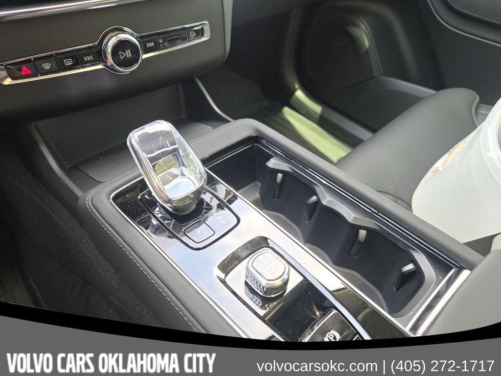 2026 Volvo XC90 Ultra - Photo 22