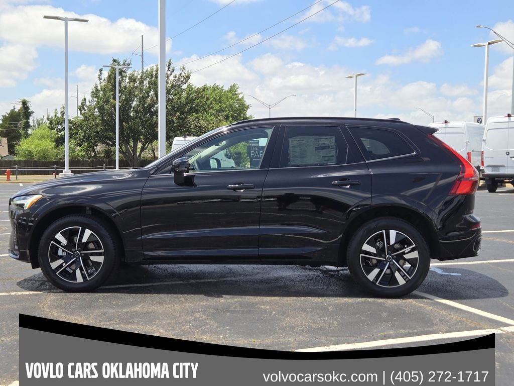 New 2026 Volvo XC60 B5 Core SUV