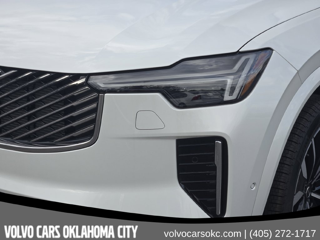 2026 Volvo XC90 Plus - Photo 8