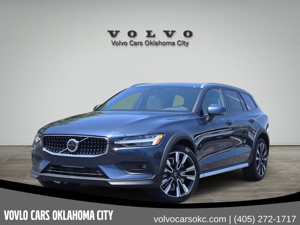 New 2026 Volvo V60 Cross Country B5 Ultra Wagon