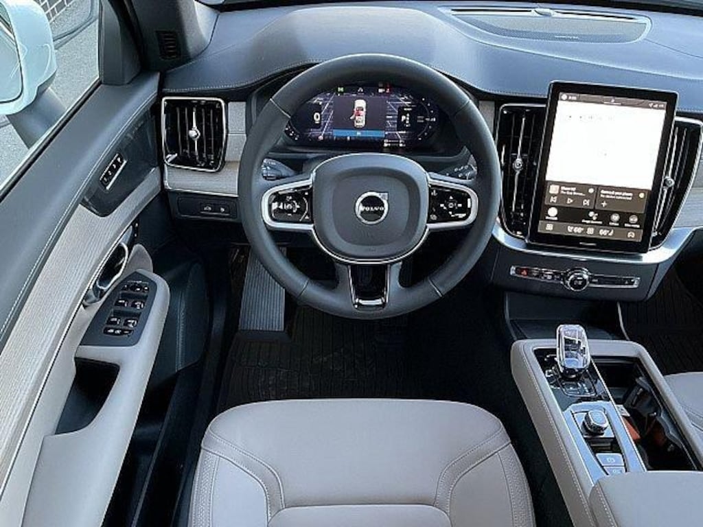 New 2026 Volvo XC90 plug-in hybrid T8 Plus 7-Seater SUV