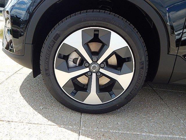 2026 Volvo XC40 Plus - Photo 11