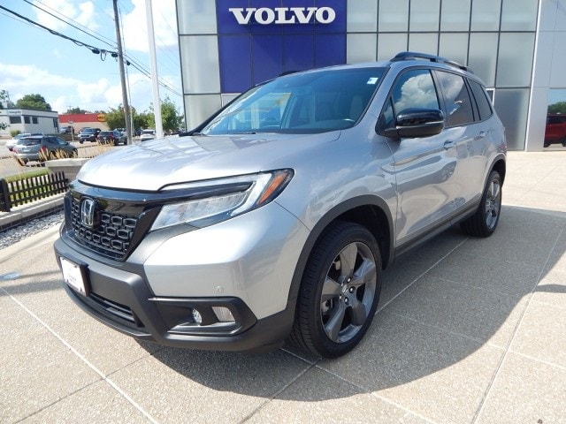 Used 2020 Honda Passport Touring with VIN 5FNYF8H92LB010151 for sale in Kansas City