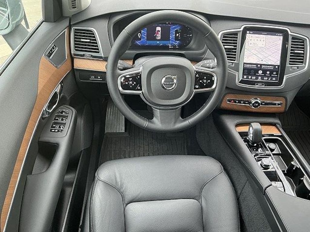 Certified 2025 Volvo XC90 Plug-In Hybrid Core SUV