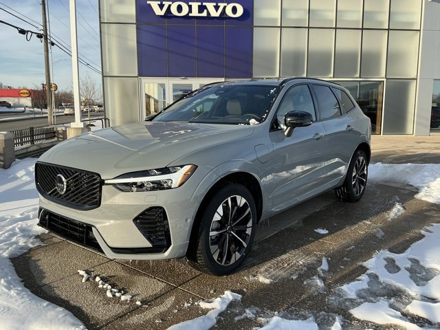 2026 Volvo XC60 T8 Plus Dark AWD's photo
