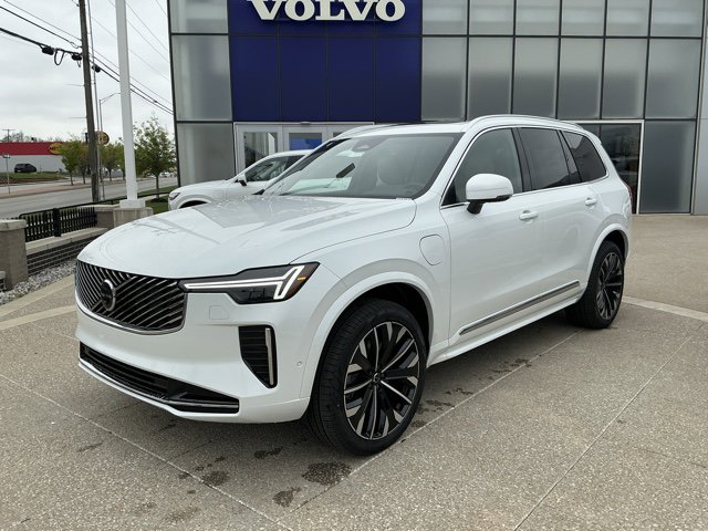 2026 Volvo XC90 T8 Recharge Plus Bright 6-Seater 4WD's photo