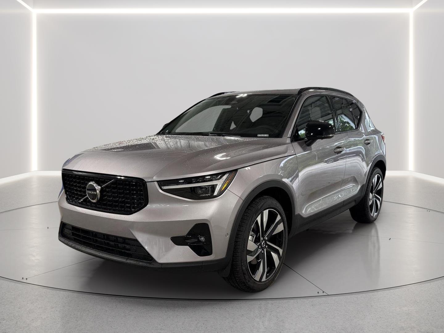2026 Volvo XC40
