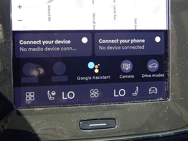 2026 Volvo XC40 Plus - Photo 18