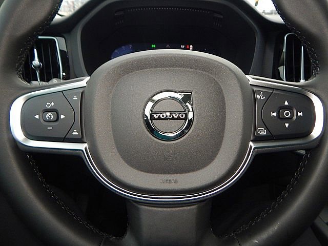 2025 Volvo XC60 Core - Photo 21