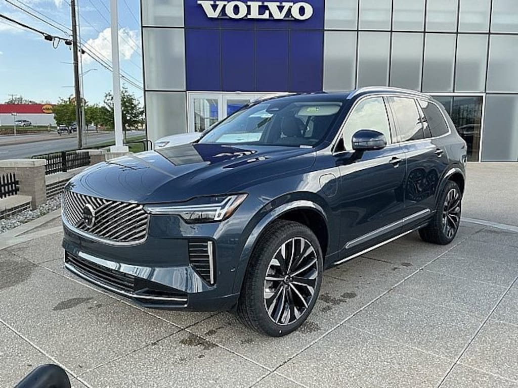 New 2026 Volvo XC90 plug-in hybrid T8 Plus 7-Seater SUV
